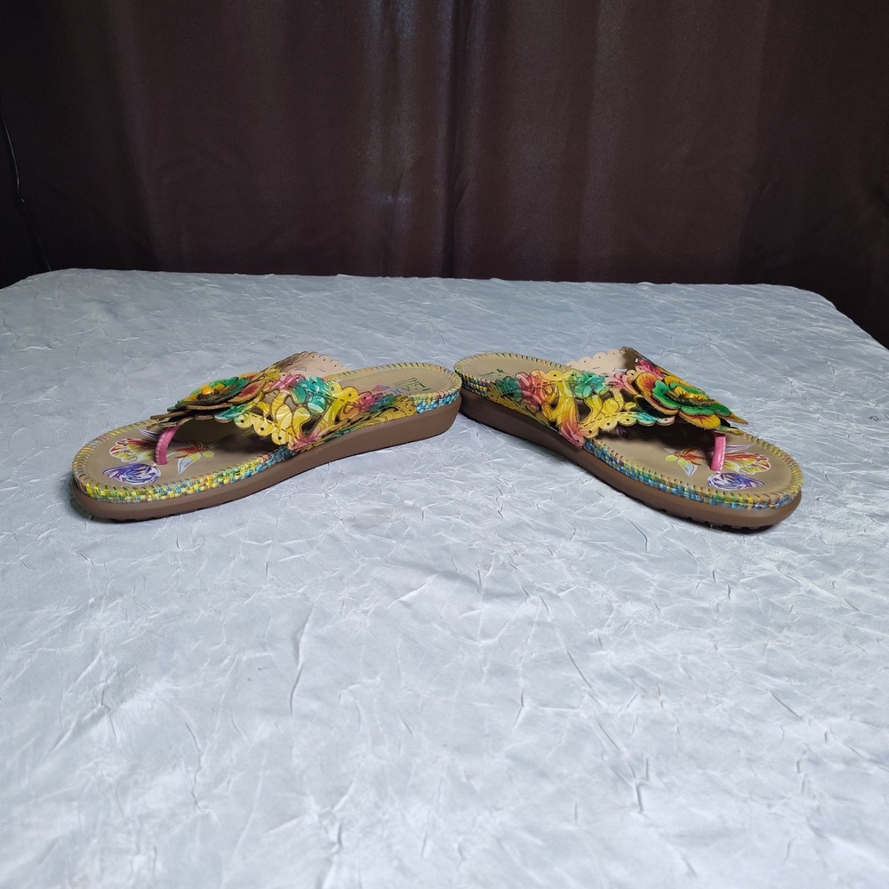 Spring Step Multicolor Floral Sandals - Picture 3 of 7